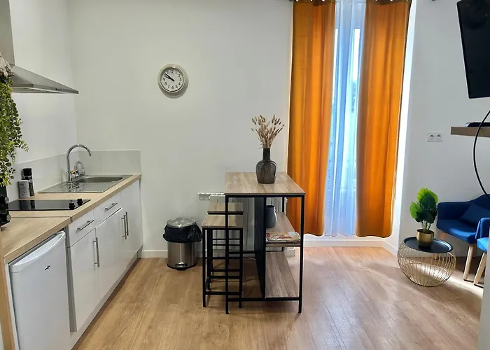 Lorient , Studio , Centre Fibre , Proche Gare Plage
